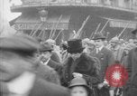 Immagine di Il giorno dell'Armistizio celebrazione Parigi Francia, 1918, secondo 49 filmato di repertorio 65675041812