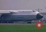 Standbild Paris Air Show Paris Frankreich, 1971, aus Sekunde 4 historischem Filmmaterial Videoclip 65675041823