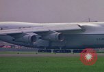 Standbild Paris Air Show Paris Frankreich, 1971, aus Sekunde 9 historischem Filmmaterial Videoclip 65675041823