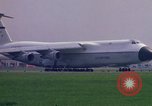 Standbild Paris Air Show Paris Frankreich, 1971, aus Sekunde 27 historischem Filmmaterial Videoclip 65675041823
