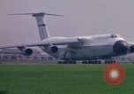 Standbild Paris Air Show Paris Frankreich, 1971, aus Sekunde 30 historischem Filmmaterial Videoclip 65675041823