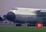 Standbild Paris Air Show Paris Frankreich, 1971, aus Sekunde 39 historischem Filmmaterial Videoclip 65675041823