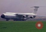 Standbild Paris Air Show Paris Frankreich, 1971, aus Sekunde 45 historischem Filmmaterial Videoclip 65675041823