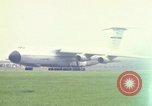 Standbild Paris Air Show Paris Frankreich, 1971, aus Sekunde 46 historischem Filmmaterial Videoclip 65675041823