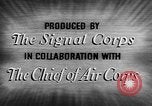 Standbild Identifizierung von Spitfire Flugzeuge United States USA, 1941, aus Sekunde 13 historischem Filmmaterial Videoclip 65675041838