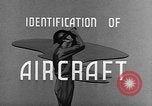 Standbild Identifizierung von Spitfire Flugzeuge United States USA, 1941, aus Sekunde 20 historischem Filmmaterial Videoclip 65675041838