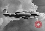 Standbild Identifizierung von Spitfire Flugzeuge United States USA, 1941, aus Sekunde 25 historischem Filmmaterial Videoclip 65675041838