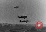 Standbild Identifizierung von Spitfire Flugzeuge United States USA, 1941, aus Sekunde 44 historischem Filmmaterial Videoclip 65675041838