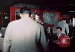 Immagine di New York City teatri e cibo New York City USA, 1956, secondo 15 filmato di repertorio 65675041847