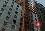 Standbild italienisches Essen und Moden in New York New York City USA, 1956, aus Sekunde 9 historischem Filmmaterial Videoclip 65675041848