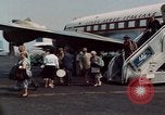 Standbild italienisches Essen und Moden in New York New York City USA, 1956, aus Sekunde 29 historischem Filmmaterial Videoclip 65675041848