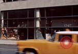 Standbild italienisches Essen und Moden in New York New York City USA, 1956, aus Sekunde 50 historischem Filmmaterial Videoclip 65675041848
