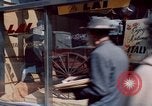 Standbild italienisches Essen und Moden in New York New York City USA, 1956, aus Sekunde 55 historischem Filmmaterial Videoclip 65675041848