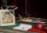 Standbild italienisches Essen und Moden in New York New York City USA, 1956, aus Sekunde 60 historischem Filmmaterial Videoclip 65675041848