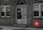 Immagine di Gli agricoltori Bank North Carolina United States USA, 1934, secondo 60 filmato di repertorio 65675041856
