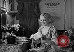 Image Joan Warner Paris France, 1935, de la seconde 3 séquences d'archives historiques vidéo 65675041866