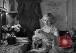 Image Joan Warner Paris France, 1935, de la seconde 4 séquences d'archives historiques vidéo 65675041866
