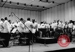 Image Leonard Bernstein Brooklyn New York City USA, 1966, de la seconde 37 séquences d'archives historiques vidéo 65675041869