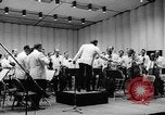 Image Leonard Bernstein Brooklyn New York City USA, 1966, de la seconde 40 séquences d'archives historiques vidéo 65675041869