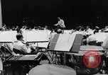 Image Leonard Bernstein Brooklyn New York City USA, 1966, de la seconde 54 séquences d'archives historiques vidéo 65675041869
