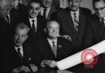 Standbild Civil Rights Act kurz vor der Passage Washington DC USA, 1964, aus Sekunde 15 historischem Filmmaterial Videoclip 65675041871
