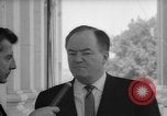 Standbild Civil Rights Act kurz vor der Passage Washington DC USA, 1964, aus Sekunde 37 historischem Filmmaterial Videoclip 65675041871
