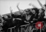 Image Beatles Veilinghal Op hoop van zegen Blokker Pays-Bas, 1964, de la seconde 14 séquences d'archives historiques vidéo 65675041872