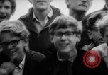 Image Beatles Veilinghal Op hoop van zegen Blokker Pays-Bas, 1964, de la seconde 19 séquences d'archives historiques vidéo 65675041872