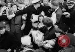 Image Beatles Veilinghal Op hoop van zegen Blokker Pays-Bas, 1964, de la seconde 22 séquences d'archives historiques vidéo 65675041872
