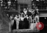 Image Beatles Veilinghal Op hoop van zegen Blokker Pays-Bas, 1964, de la seconde 39 séquences d'archives historiques vidéo 65675041872