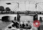 Image Beatles Veilinghal Op hoop van zegen Blokker Pays-Bas, 1964, de la seconde 56 séquences d'archives historiques vidéo 65675041872