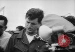 Image Edward Kennedy le Vietnam du Sud, 1965, de la seconde 31 séquences d'archives historiques vidéo 65675041873
