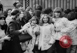 Image Beatles London England Royaume-Uni, 1965, de la seconde 14 séquences d'archives historiques vidéo 65675041874