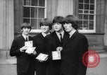 Image Beatles London England Royaume-Uni, 1965, de la seconde 26 séquences d'archives historiques vidéo 65675041874