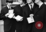 Image Beatles London England Royaume-Uni, 1965, de la seconde 36 séquences d'archives historiques vidéo 65675041874