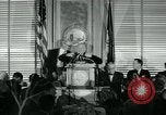 Immagine di Alfred Hitchcock United States USA, 1963, secondo 17 filmato di repertorio 65675041909