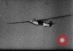 Standbild Deutsche Nachspeisen defensive Kräfte am Strand von Cargo Segelflugzeuge während Wo Italien, 1943, aus Sekunde 1 historischem Filmmaterial Videoclip 65675041934
