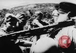 Standbild Deutsche Nachspeisen defensive Kräfte am Strand von Cargo Segelflugzeuge während Wo Italien, 1943, aus Sekunde 62 historischem Filmmaterial Videoclip 65675041934