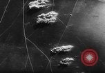 Standbild deutsche Flugzeuge Belgorod in Russland, 1941, aus Sekunde 38 historischem Filmmaterial Videoclip 65675041937