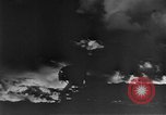 Image Flying Fortress bombe Tokyo Tokyo Japon, 1944, de la seconde 41 séquences d'archives historiques vidéo 65675041941