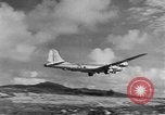 Image Flying Fortress bombe Tokyo Tokyo Japon, 1944, de la seconde 56 séquences d'archives historiques vidéo 65675041941