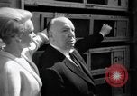 Image Alfred Hitchcock New York City USA, 1963, de la seconde 17 séquences d'archives historiques vidéo 65675041948