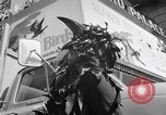 Immagine di Alfred Hitchcock New York City USA, 1963, secondo 46 filmato di repertorio 65675041949