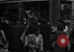 Immagine di South Broadway shopping Los Angeles Los Angeles California USA, 1950, secondo 9 filmato di repertorio 65675041962
