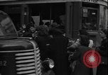 Immagine di South Broadway shopping Los Angeles Los Angeles California USA, 1950, secondo 12 filmato di repertorio 65675041962