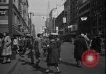 Immagine di South Broadway shopping Los Angeles Los Angeles California USA, 1950, secondo 14 filmato di repertorio 65675041962
