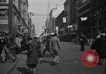 Immagine di South Broadway shopping Los Angeles Los Angeles California USA, 1950, secondo 15 filmato di repertorio 65675041962