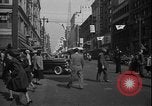 Immagine di South Broadway shopping Los Angeles Los Angeles California USA, 1950, secondo 16 filmato di repertorio 65675041962