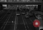 Immagine di South Broadway shopping Los Angeles Los Angeles California USA, 1950, secondo 43 filmato di repertorio 65675041962