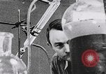 Immagine di In che modo il motion picture proiettori telecamere e audio ottico funziona United States USA, 1939, secondo 55 filmato di repertorio 65675041965